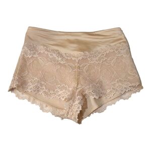 Panties Boy shorts lace lined medium  NWOT